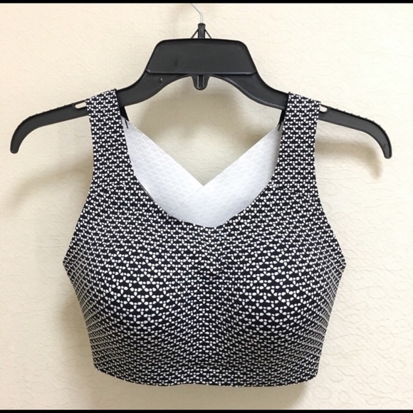 lululemon athletica Other - NWT Lululemon Enlite Extra support Bra & Bag, 38C